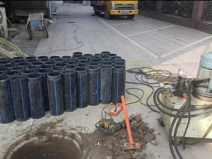 惠安PE置换管厂家 DN315置换管 非开挖管短管置换